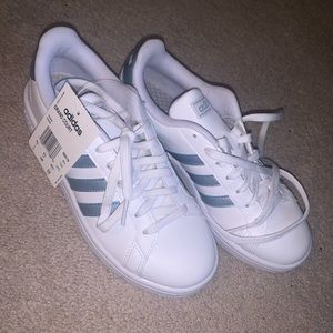 Adidas Grand Court Sneaker